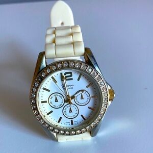 Geneva Platinum 7846 Womens Decorative Chronograph Rhinestone-accented Silicone